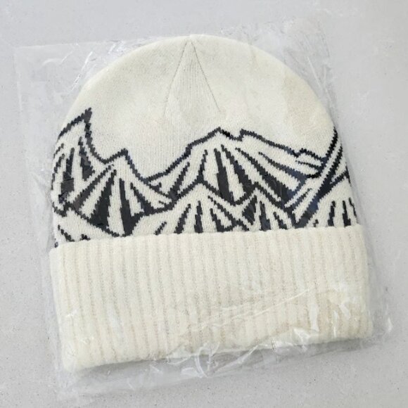 WHITE CLAW Beanie Hat Sundance Film Festival BRAND NEW - Picture 1 of 3